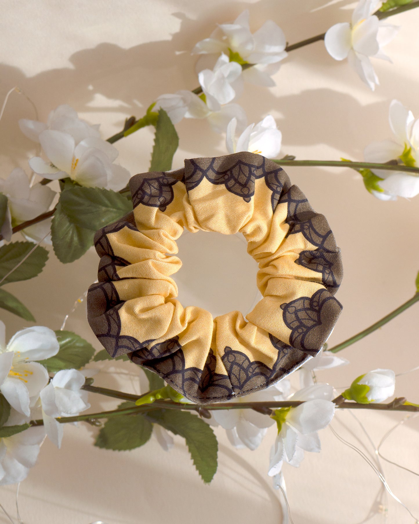 Navia Scrunchie