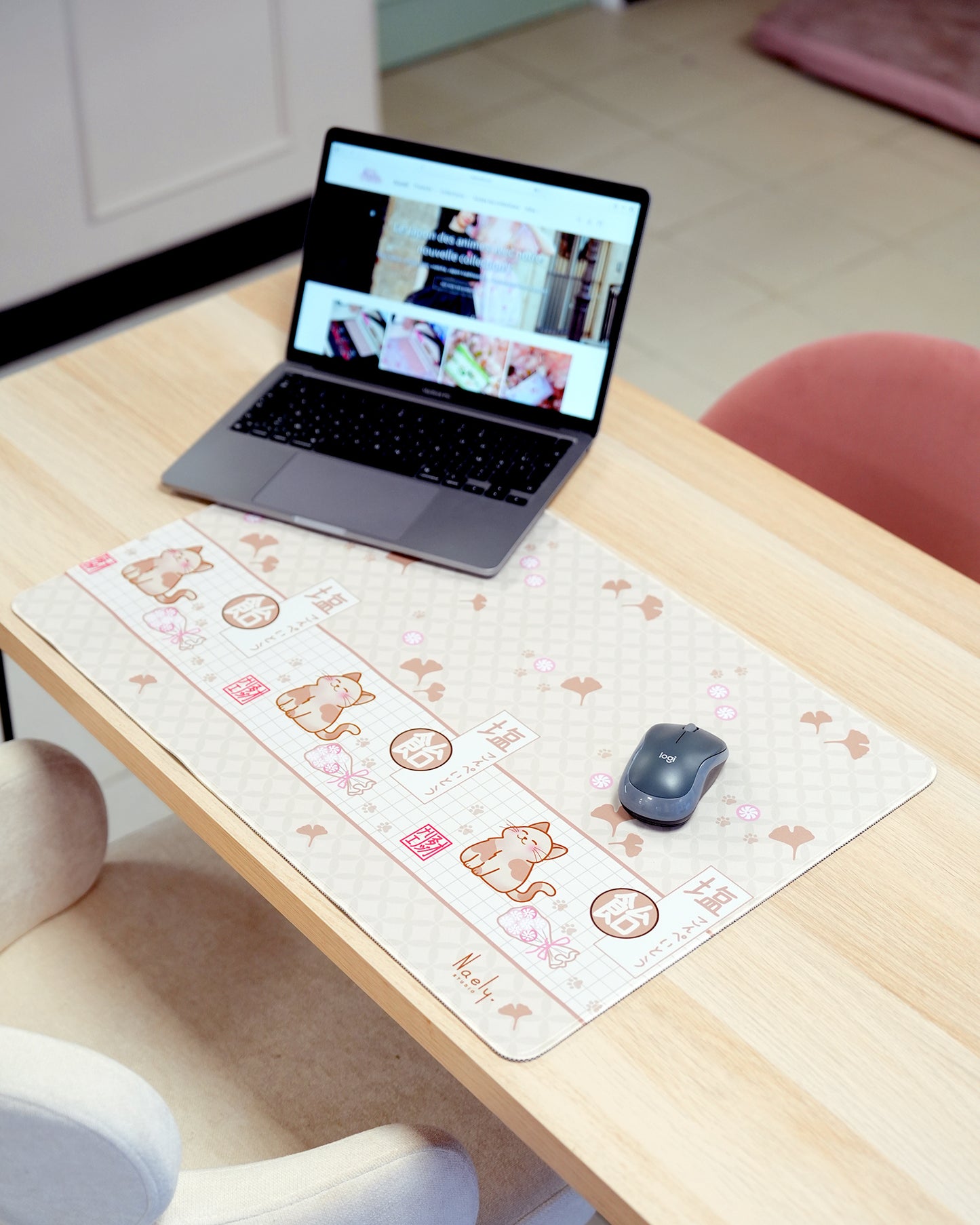 Big Mousepad Retro Kitty